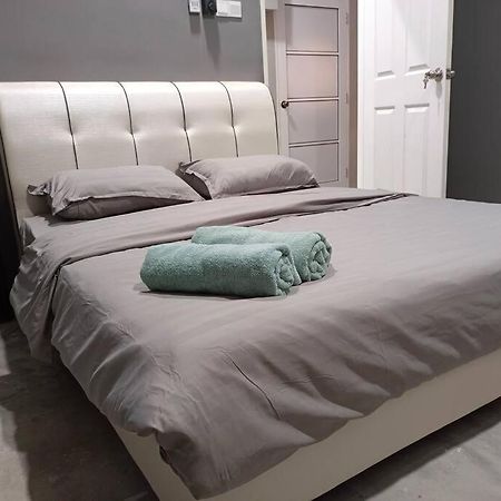 Impian Stay 0.1 Townhouse With 3 Bedrooms. Kuah Esterno foto