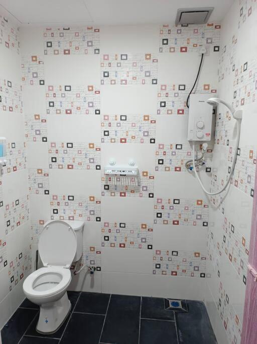 Impian Stay 0.1 Townhouse With 3 Bedrooms. Kuah Esterno foto